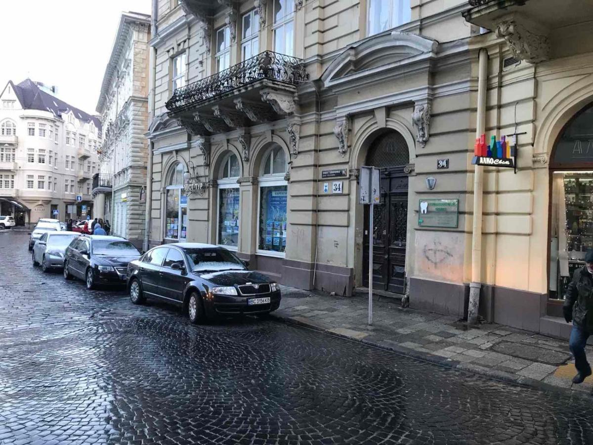 Apartments On Shevchenko Avenue Λβιβ Εξωτερικό φωτογραφία